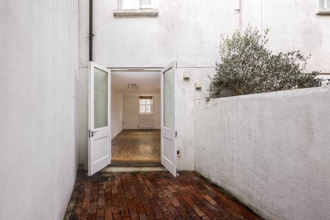 8, St. Georges Mews, Brighton photo 3