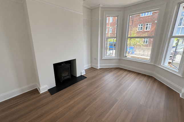 6, Redoubt Road, Eastbourne photo 2