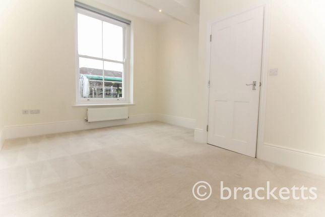 Apt 4, Highgate Hall Rye Road, Cranbrook photo 3