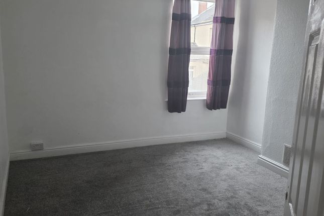 192, Swan Lane, Coventry photo 4