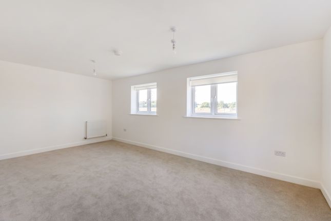 Leaf Living at Allium Park , Guildford, GU23, Ripley photo 3