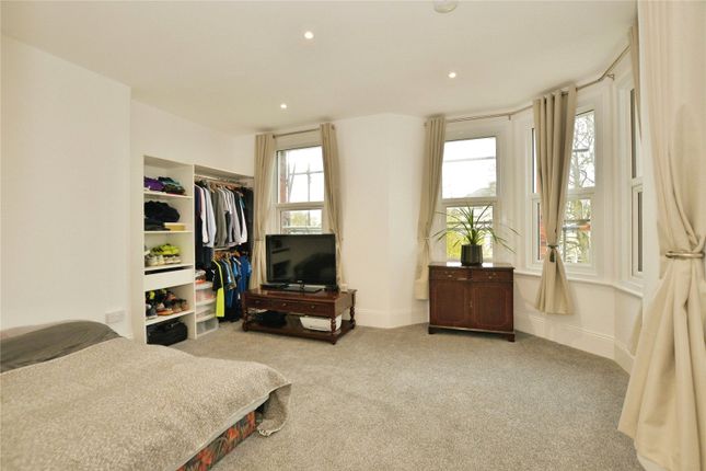 Flat 15 Trevarra Court, 30-32, Bouverie Road West, Kent photo 3