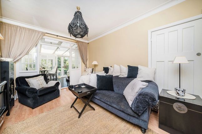 96, Elmbridge Avenue, Surbiton photo 4