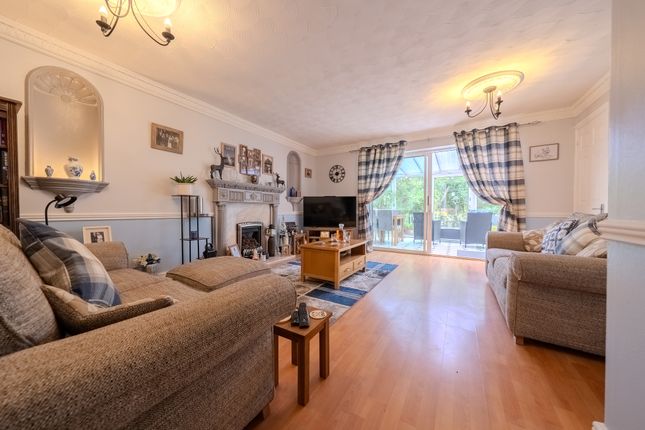 45 Meadow Road, Nuneaton photo 4
