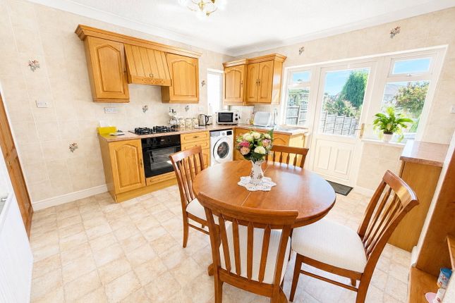 17, Crabourne Road, Dudley photo 2