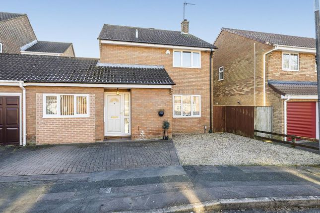 Link-detached house for sale in Freshbrook, Swindon
