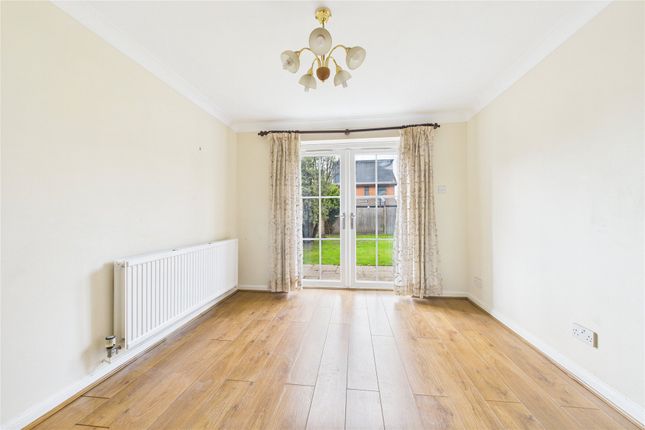 47, Chatteris Way, Reading photo 3
