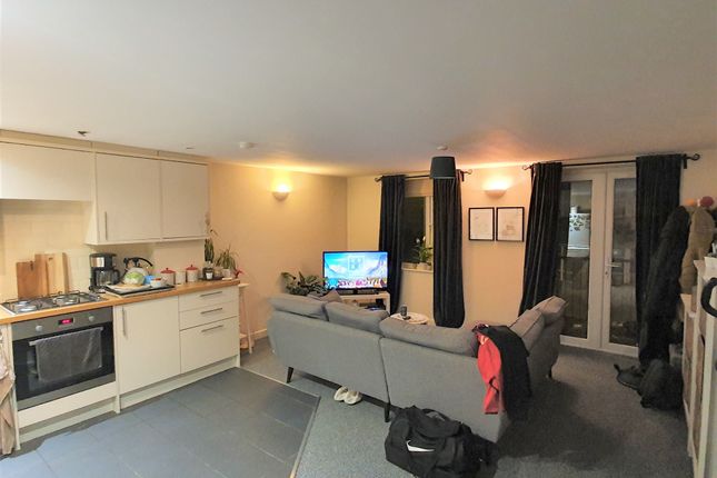 Flat 4, Ivy Cross House, Shaftesbury photo 3