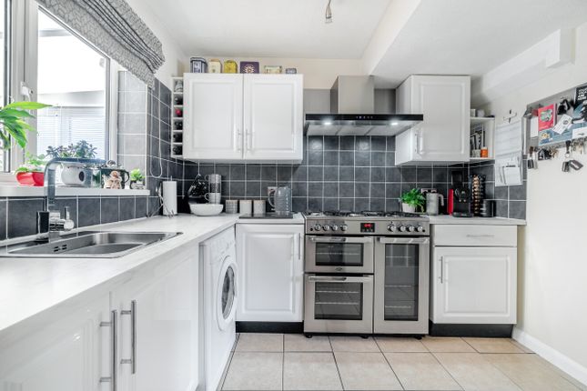 3 Clifford Drive, Heathfield Newton Abbot Devon, Devon photo 4