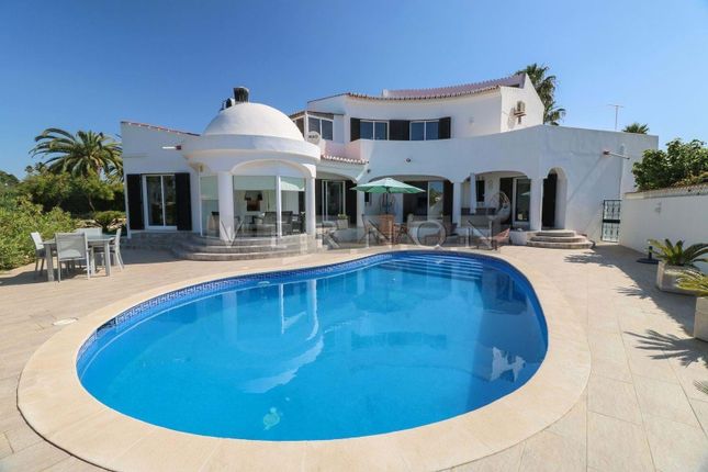 Thumbnail Villa for sale in Carvoeiro - Salicos, Lagoa E Carvoeiro, Lagoa Algarve