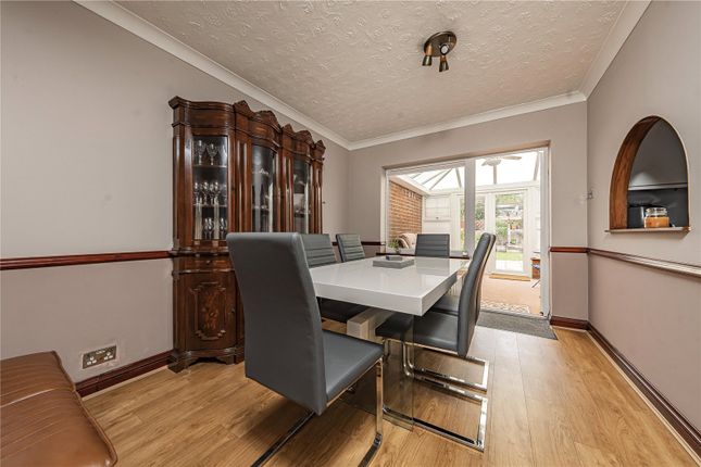 60, Keats Way, Middlesex photo 4