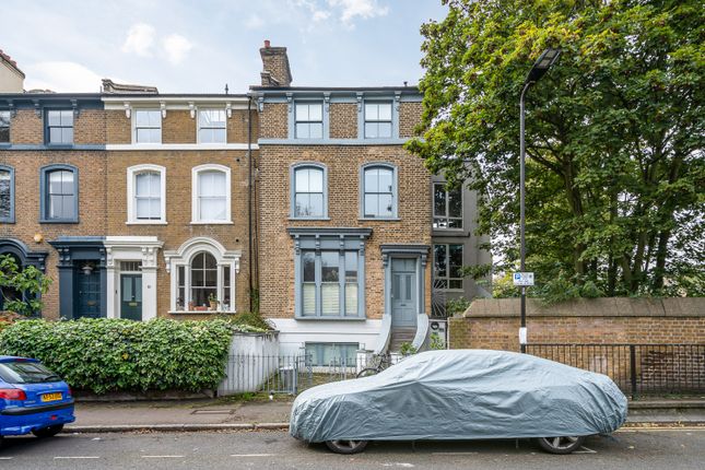 Thumbnail Flat to rent in Greenwood Road, London
