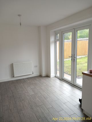33, Ashley Way, Telford photo 3