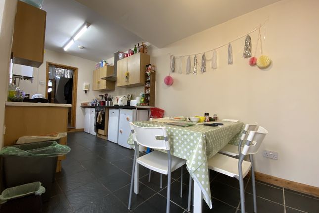 89, Coburn Street(*), Cardiff photo 2