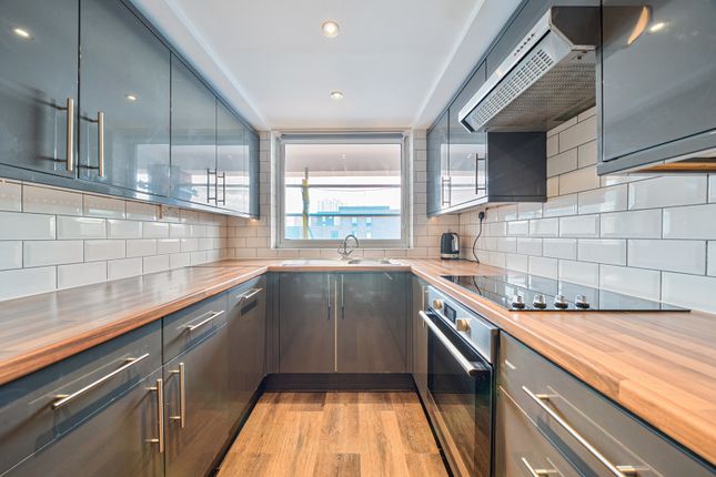 Flat 33, Pory House, 149, Lambeth Walk, London photo 4