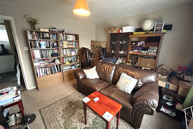 24, Carpenter Close, Devon photo 2