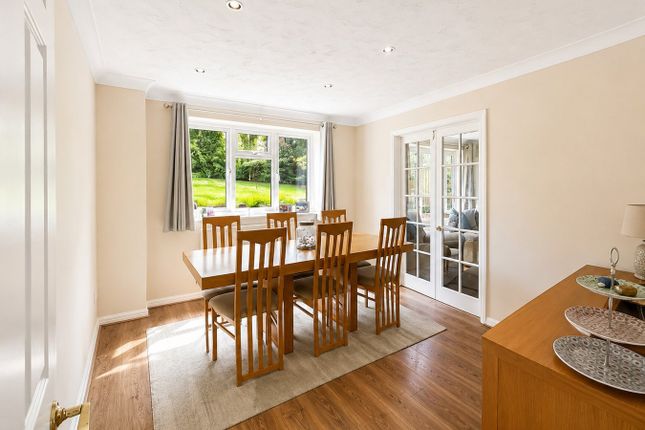 74, Cowdray Park Road, Little Common photo 4