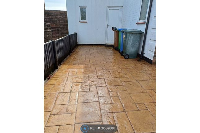 Daventry Rd, Rochdale photo 2