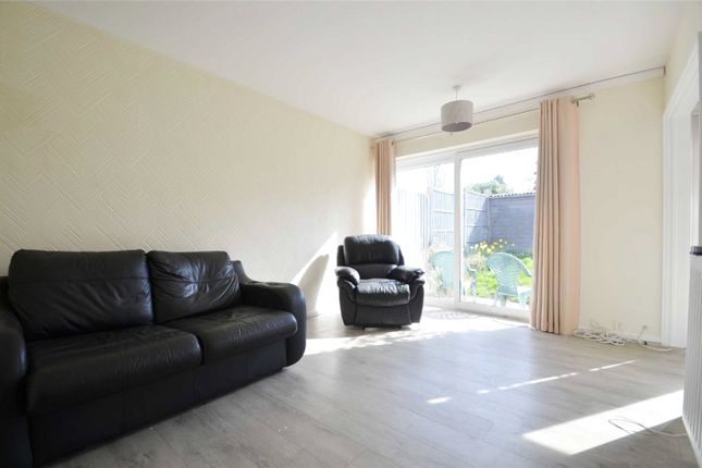 32, Brabazon Avenue, Wallington photo 4