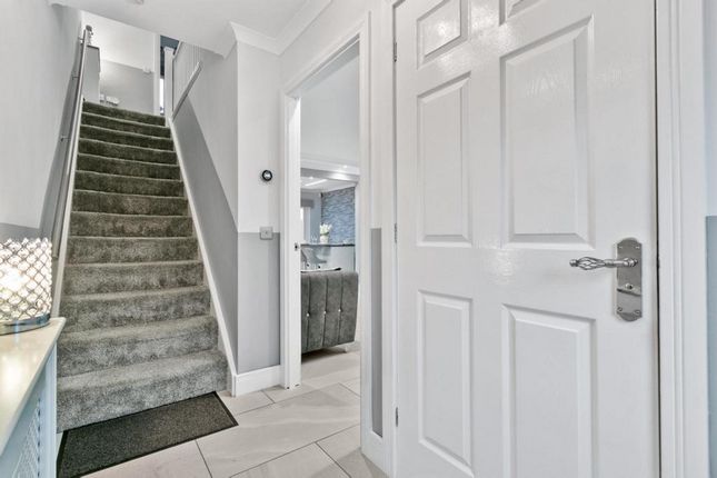 30, Whitacres Road, Glasgow photo 2