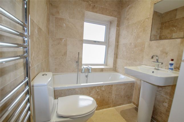 6, Barber Row, Huddersfield photo 4