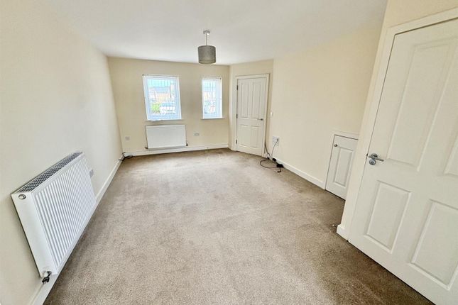 110, Hartley Avenue, Peterborough photo 4