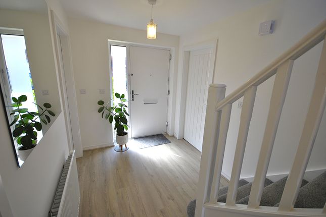 15, New Hills Road, Doncaster photo 3