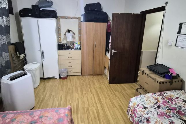 59B, Ley Street, Ilford photo 3