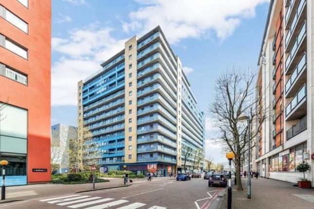 Thumbnail Flat to rent in Westgate Apartments, 14 Western Gateway, Excel, Royal Victoria Docks, London
