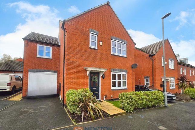 4-bed house on 52 Debdale Way, Mansfield, £275,000
