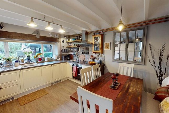 5 Penzance Road, St. Buryan, Penzance photo 3
