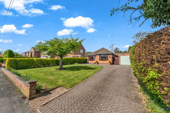 2, Church Leys Avenue, Leicester photo 4