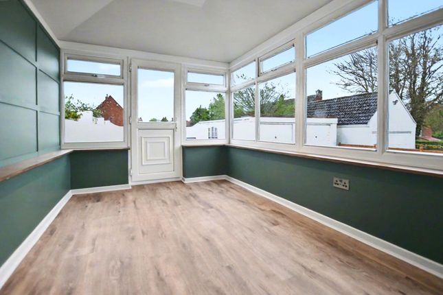 6, Willow Crescent, Wetherby photo 4