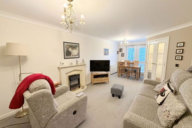 48, Enfield Court, Garside Street, Hyde photo 5