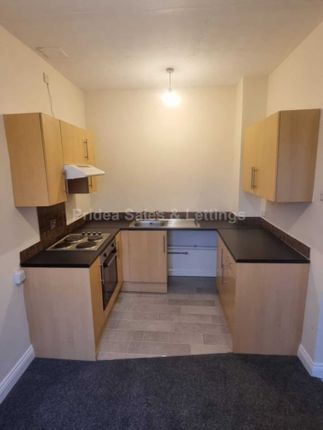 Thumbnail Flat to rent in Broadgate, Lincoln
