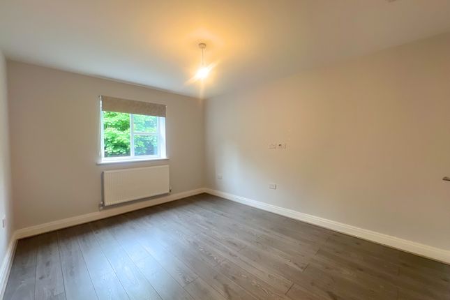 4, Crescent Drive, Aldershot photo 3