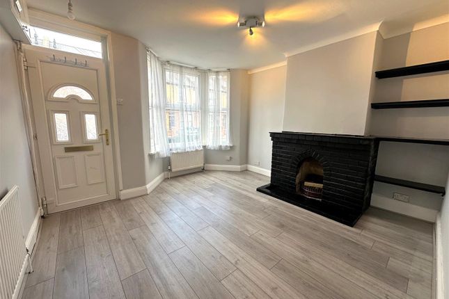 85, Cecil Street, Watford photo 2