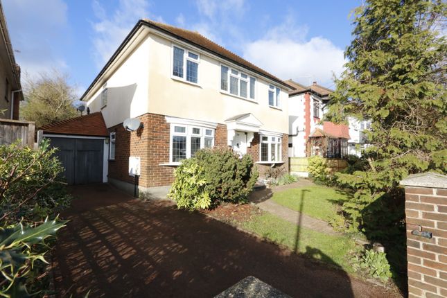 Thumbnail Detached house for sale in Bilton Road, Hadleigh, Essex