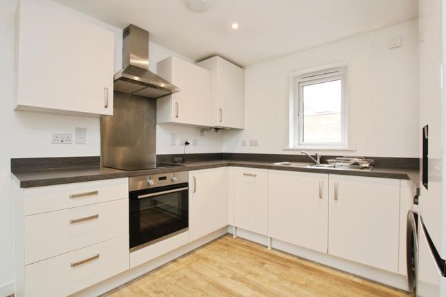 107, Bridgeman Way, Bristol photo 2