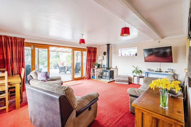 12, Princess Drive, Seaford photo 2