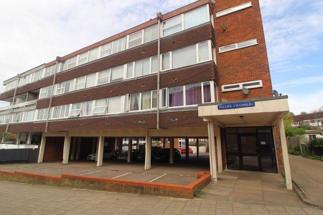 Flat for sale in Hollow Lane, Hitchin