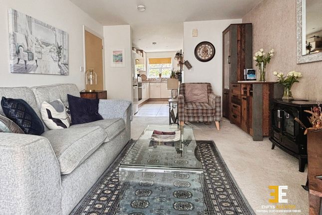 228, Conwy Road, Llandudno Junction photo 3