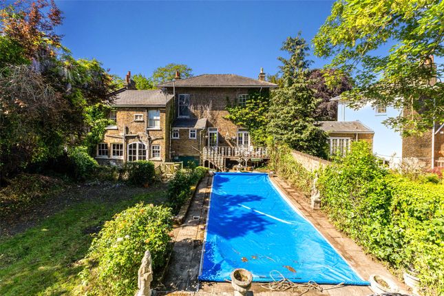 5, Clarence Crescent, Berkshire photo 3