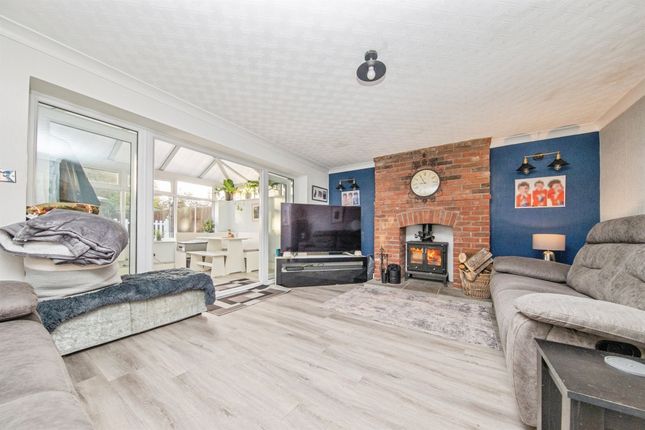 7, Burmanny Close, Clacton-On-Sea photo 2
