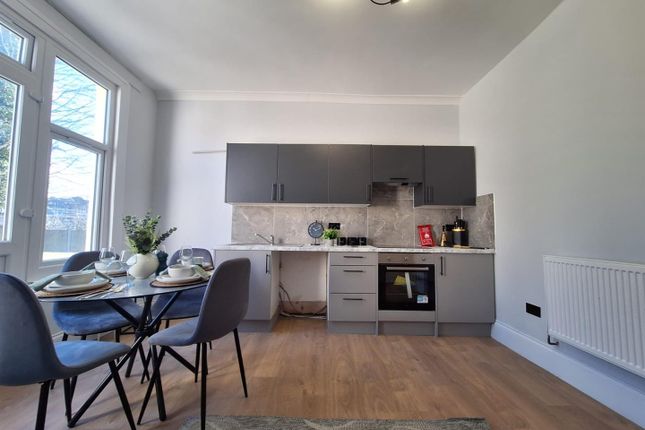 3A, Werndee Road, London photo 2