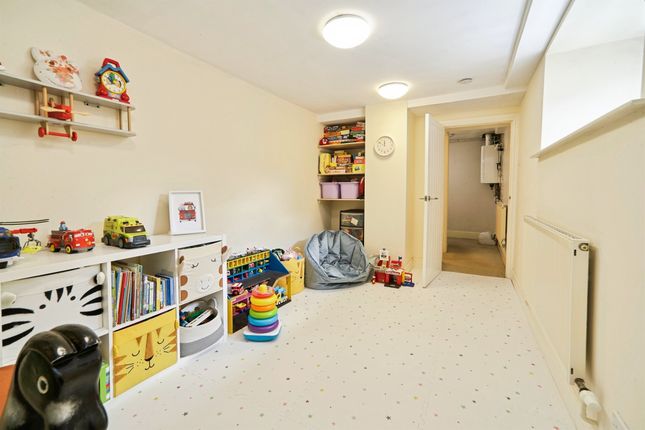 The Old Farmhouse, 2c, Leslie Avenue, Leeds photo 4