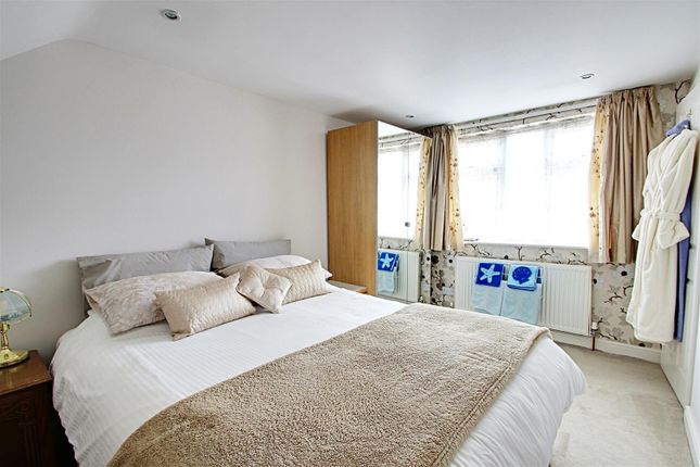 Strathmore, The Nap, Kings Langley photo 4
