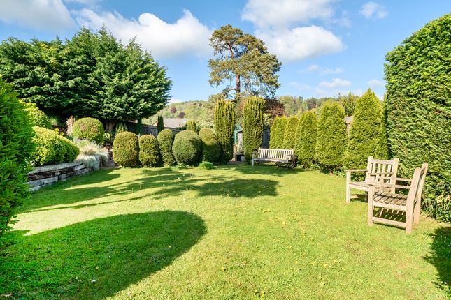 Axpill House, Cossack Square, Nailsworth photo 3