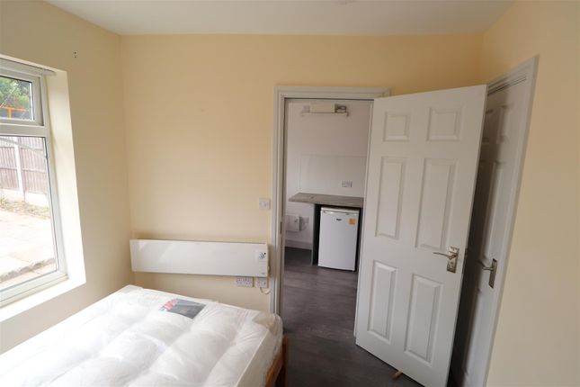 Studio to rent in Sewall Highway, Coventry