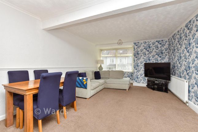 6, Horsted Avenue, Chatham photo 2